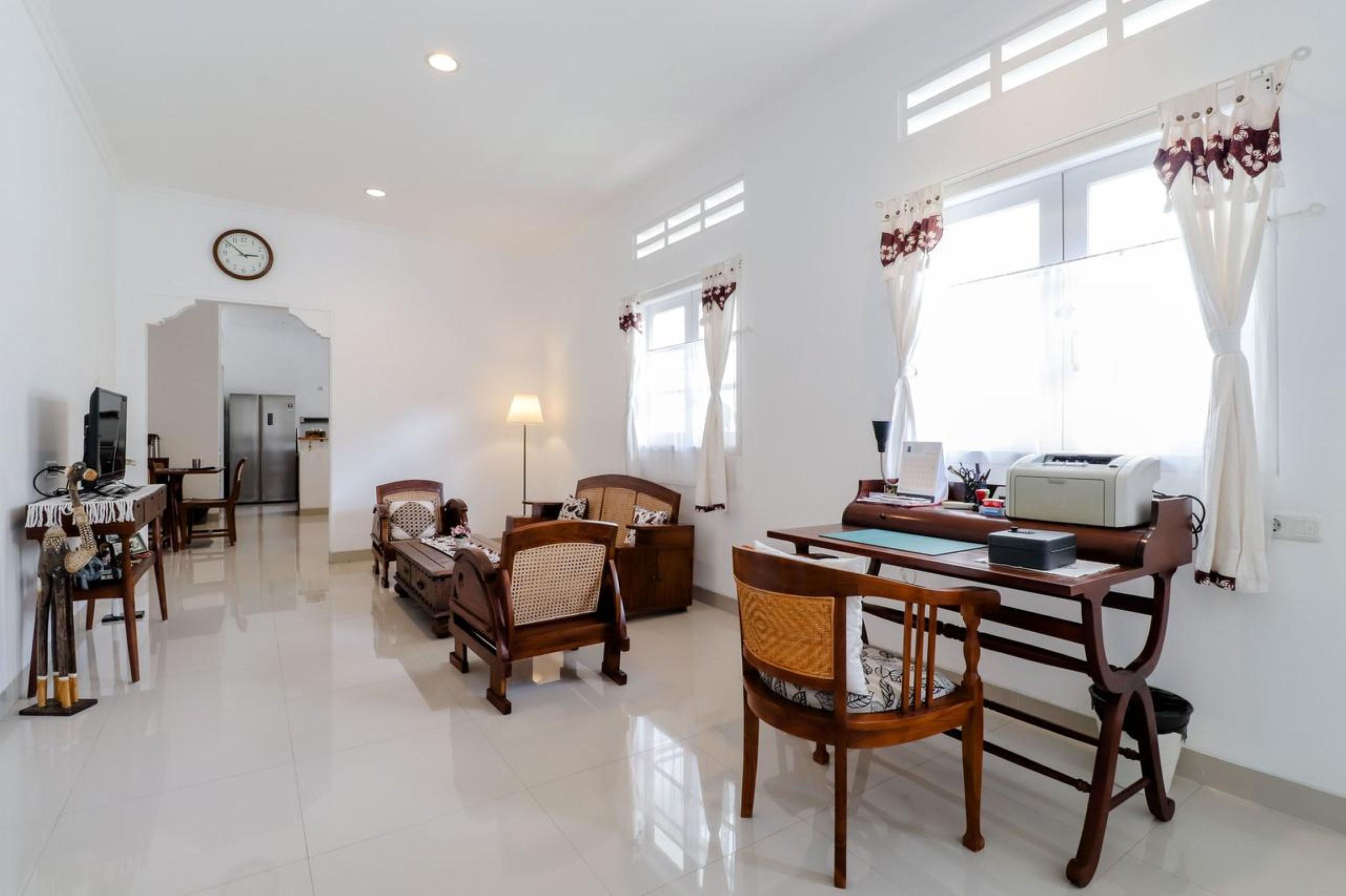 Palem Kipas Homestay Yogyakarta Exterior photo