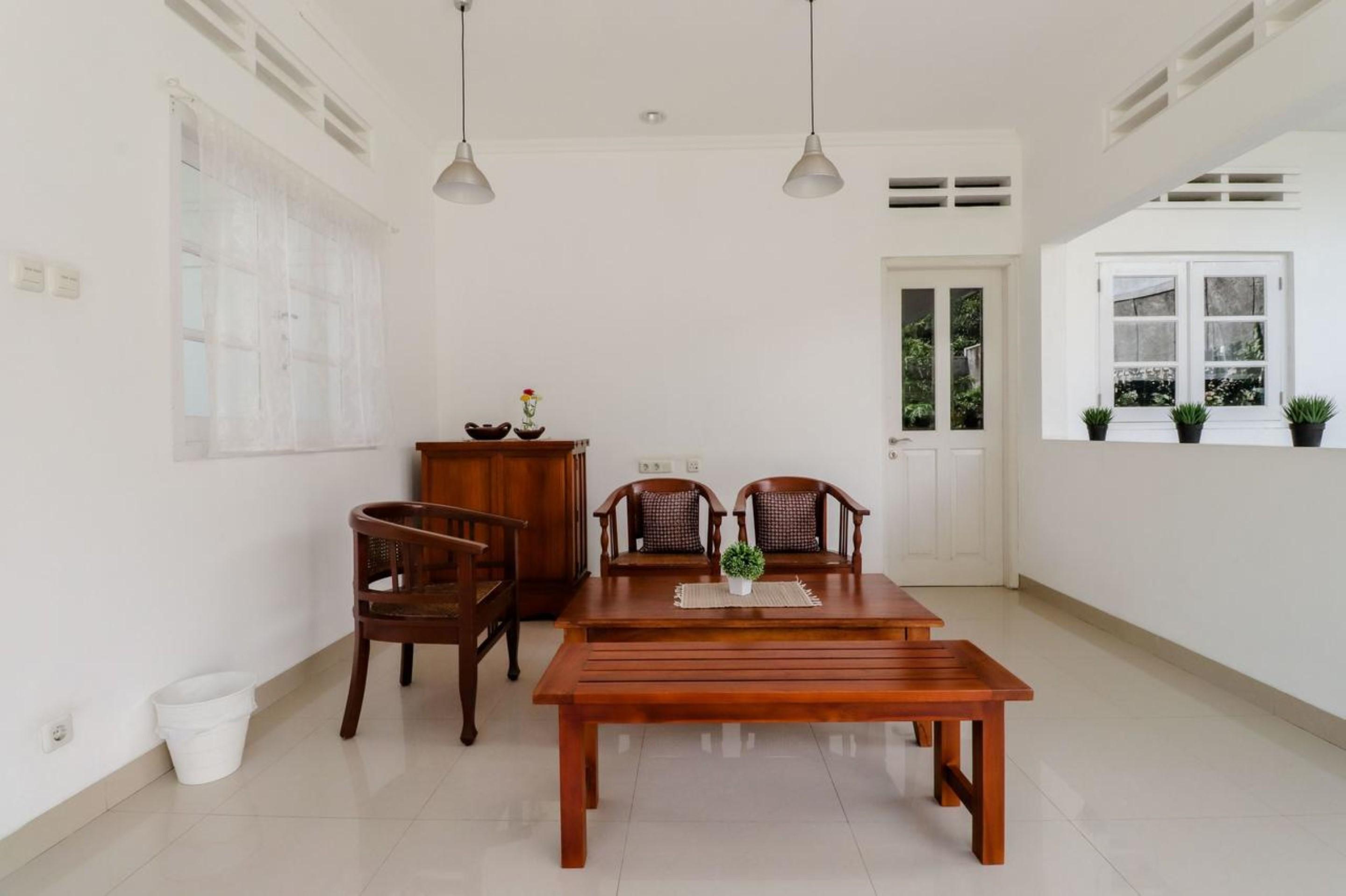 Palem Kipas Homestay Yogyakarta Exterior photo